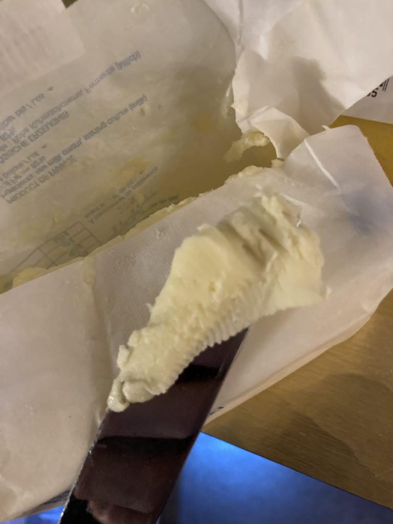 חלק מהחמאה שגם מתאימה לתזונה מן החי או תזונה קטוגנית